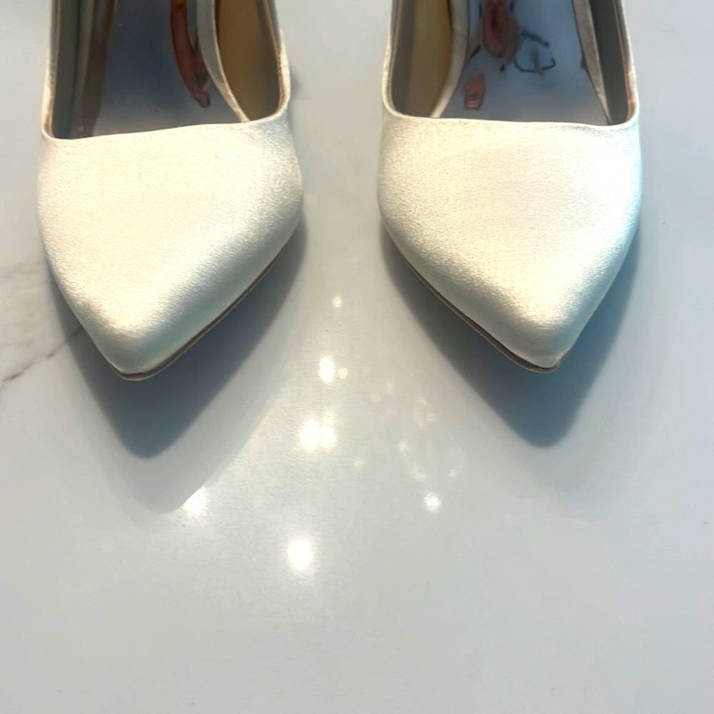 Badgley Mischka Cream Heels with Silver Embellishments - Picture 6 of 10